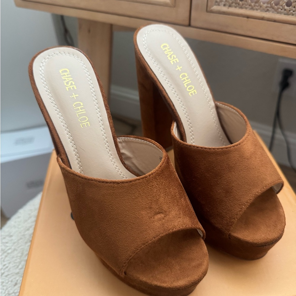 New Zara Platform Heels - Picture 2 of 5
